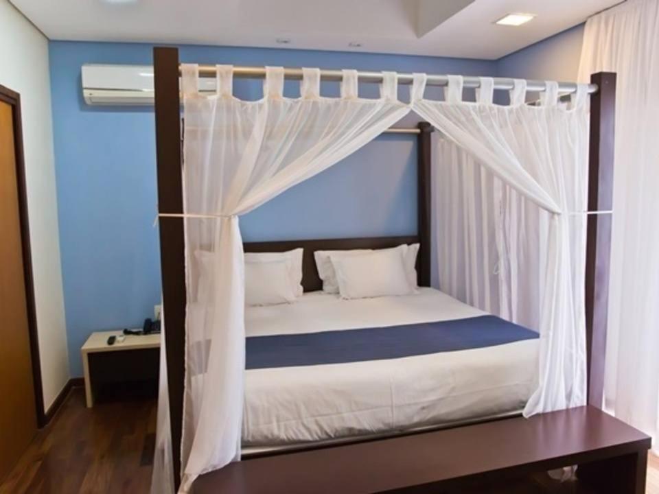 Ramada By Wyndham Furnaspark Formiga Exterior photo